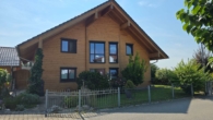 Außenansicht - Bezauberndes Niedrigenergie-Holzhaus mit Pool