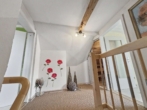 Treppe und Flur DG