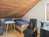 2. Schlafzimmer