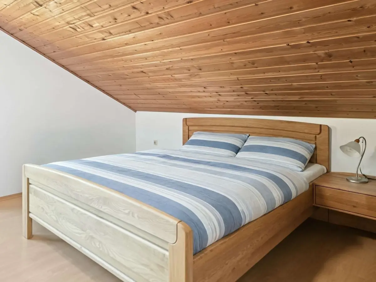 1. Schlafzimmer
