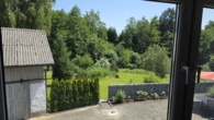 Ausblick Terrasse - Traum-Zweifamilienhaus in idyllischer Alleinlage für Naturliebhaber – mit unbefristetem Wohnrecht